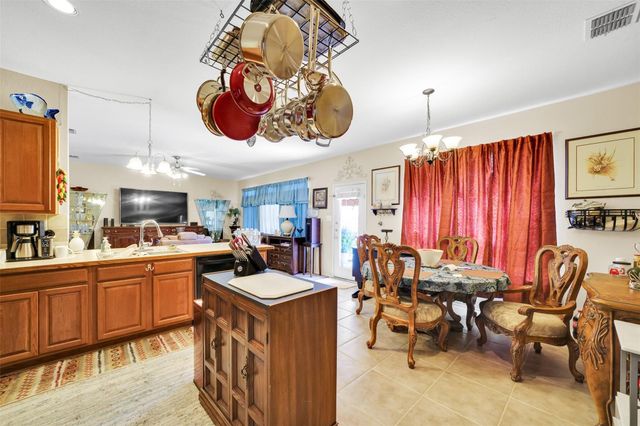 5121 Breeze Hollow Court, Fort Worth, TX 76179