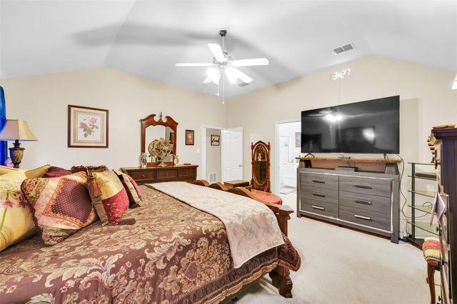 5121 Breeze Hollow Court, Fort Worth, TX 76179