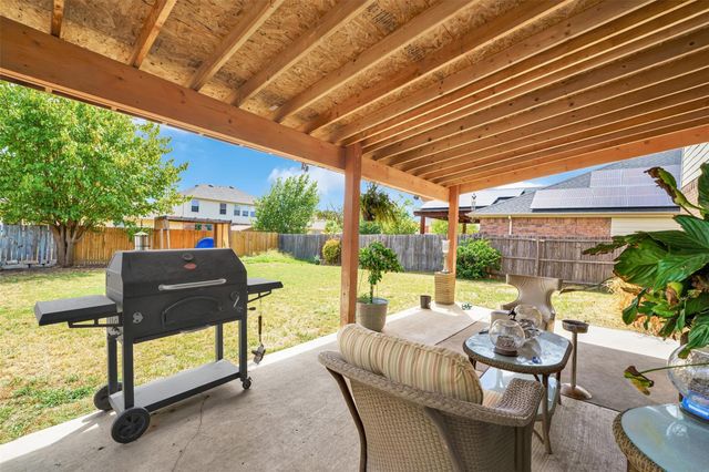 5121 Breeze Hollow Court, Fort Worth, TX 76179