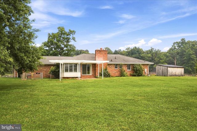 38855 SHOEMAKER LN, Lovettsville, VA 20180