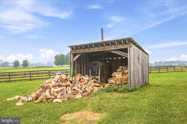 38855 SHOEMAKER LN, Lovettsville, VA 20180