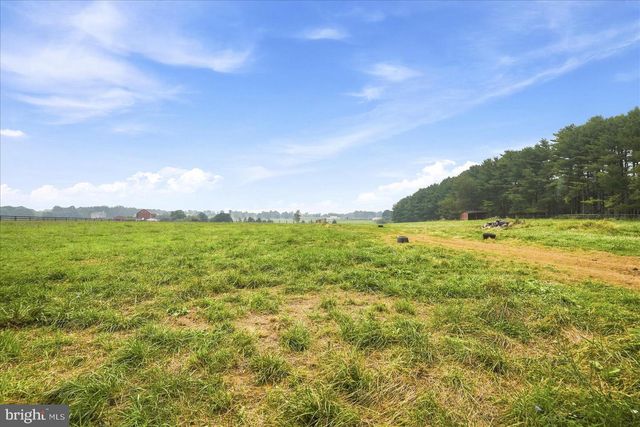38855 SHOEMAKER LN, Lovettsville, VA 20180