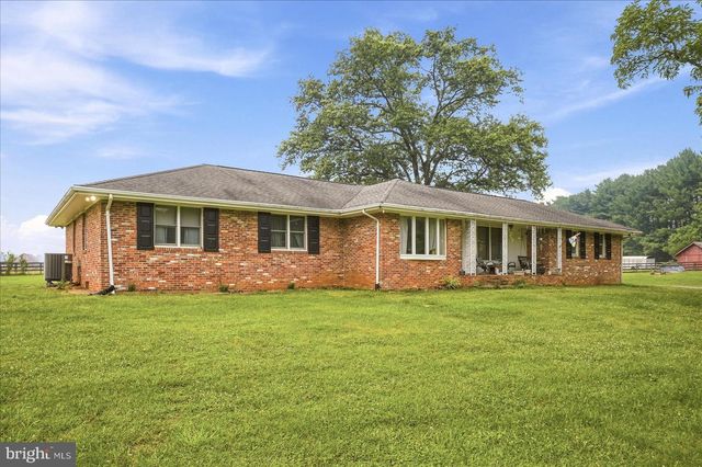 38855 SHOEMAKER LN, Lovettsville, VA 20180