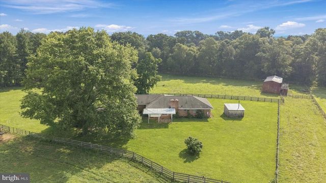 38855 SHOEMAKER LN, Lovettsville, VA 20180