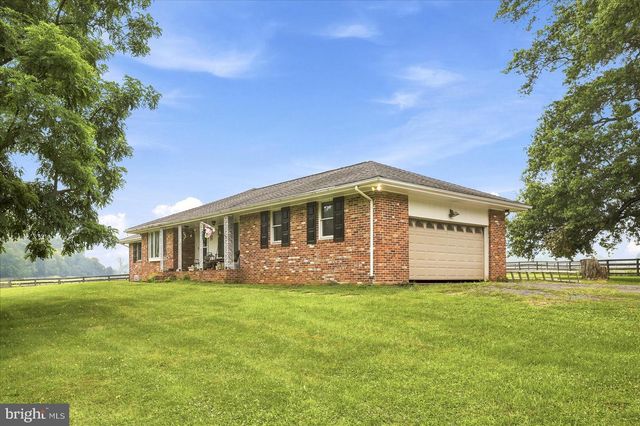 38855 SHOEMAKER LN, Lovettsville, VA 20180
