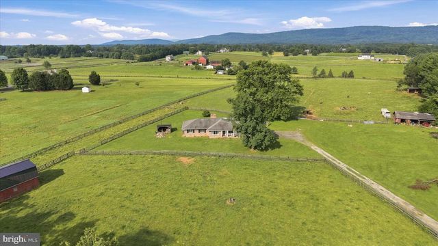 38855 SHOEMAKER LN, Lovettsville, VA 20180