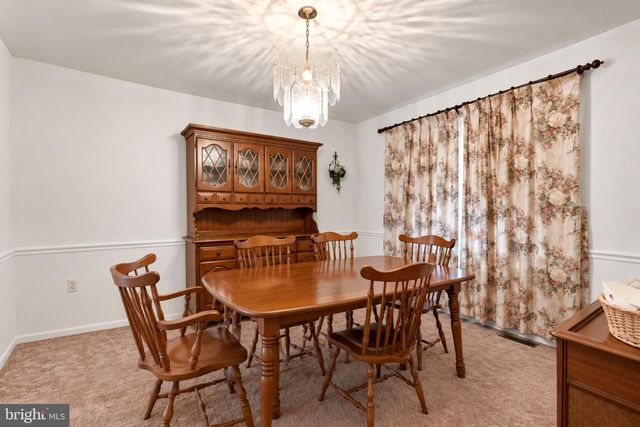 38855 SHOEMAKER LN, Lovettsville, VA 20180