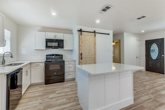 4228 Motley Drive, Mesquite, TX 75150