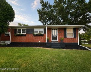 169 S Circlecrest Dr, Louisville, KY 40229