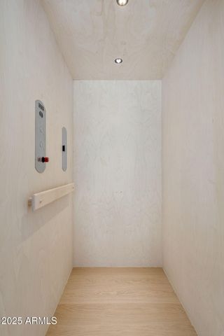 4575 N PHOENICIAN Boulevard 2, Scottsdale, AZ 85251