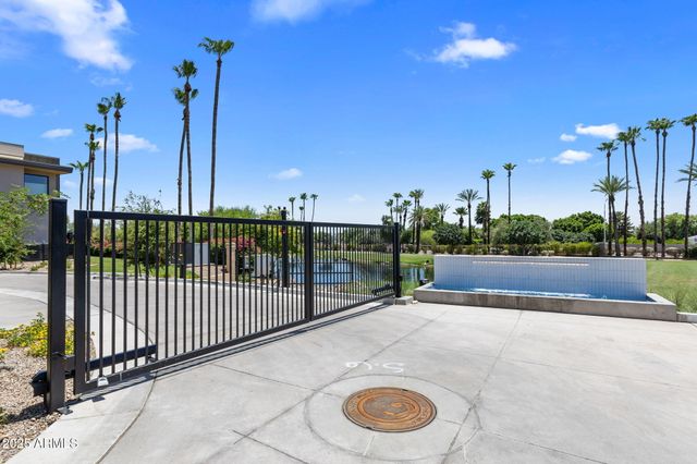 4575 N PHOENICIAN Boulevard 2, Scottsdale, AZ 85251