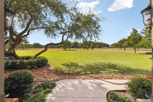 1994 FM 3006, Pleasanton, TX 78064