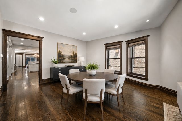 652 W Sheridan Road, Chicago, IL 60613