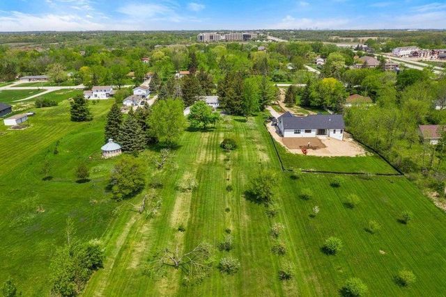 2901 Forest Avenue, Franklin, WI 53132