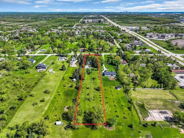 2901 Forest Avenue, Franklin, WI 53132