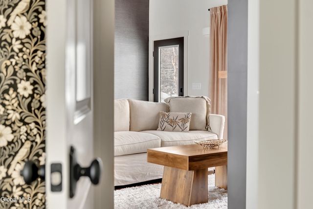 27 Woodland Hill Road, North Greenbush, NY 12198