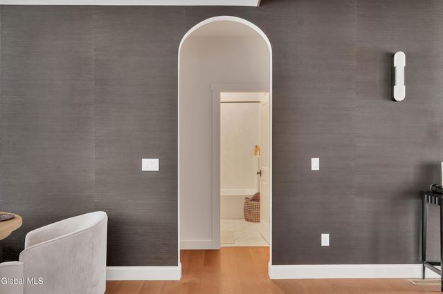 27 Woodland Hill Road, North Greenbush, NY 12198