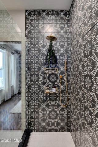 27 Woodland Hill Road, North Greenbush, NY 12198