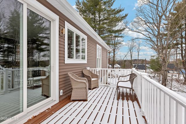 27 Woodland Hill Road, North Greenbush, NY 12198