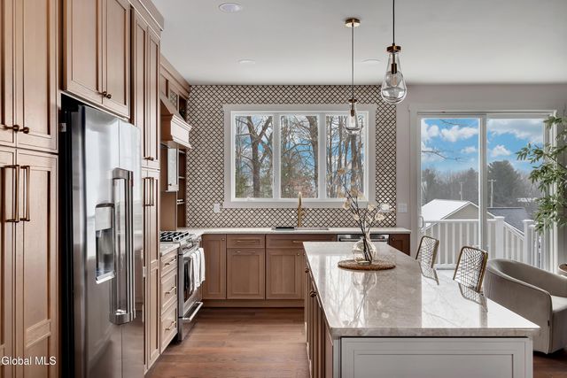 27 Woodland Hill Road, North Greenbush, NY 12198