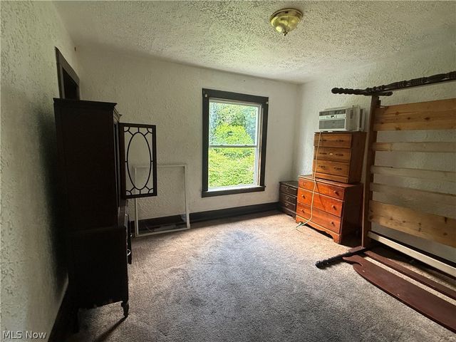 34 Montgomery, Youngstown, OH 44506