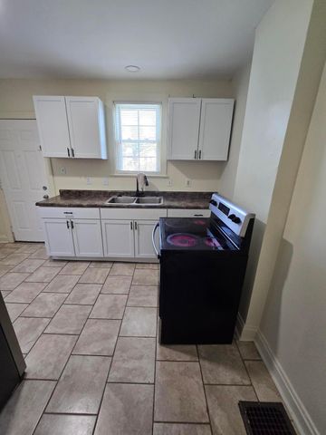 1088-1090 E 14th Avenue, Columbus, OH 43211