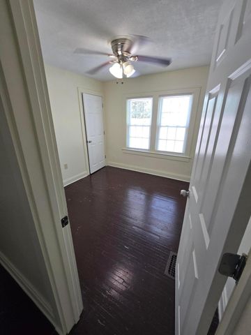 1088-1090 E 14th Avenue, Columbus, OH 43211