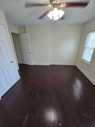 1088-1090 E 14th Avenue, Columbus, OH 43211