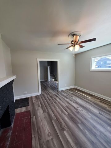 1088-1090 E 14th Avenue, Columbus, OH 43211