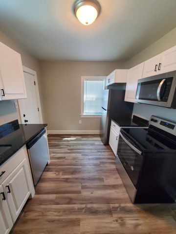 1088-1090 E 14th Avenue, Columbus, OH 43211