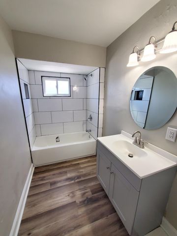 1088-1090 E 14th Avenue, Columbus, OH 43211