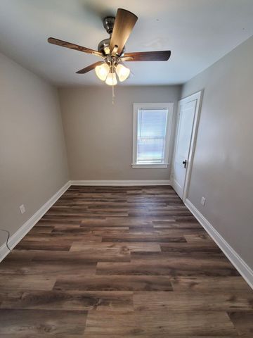 1088-1090 E 14th Avenue, Columbus, OH 43211