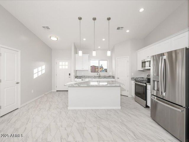 3805 N ESTRELLA Road, Eloy, AZ 85131