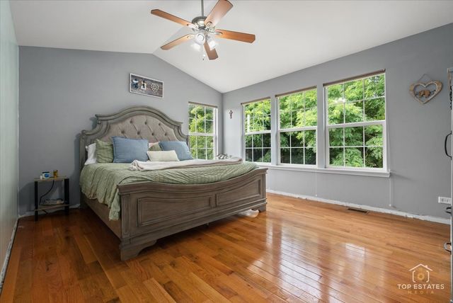 2039 Muirfield Drive, Yorkville, IL 60560