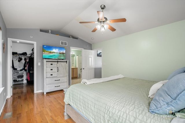 2039 Muirfield Drive, Yorkville, IL 60560