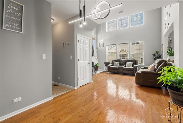 2039 Muirfield Drive, Yorkville, IL 60560