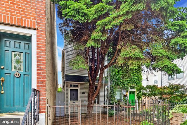 2306 E DAUPHIN ST, Philadelphia, PA 19125