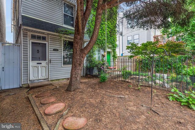2306 E DAUPHIN ST, Philadelphia, PA 19125