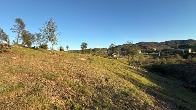 10000 Tilton Mine Road, Redding, CA 96001