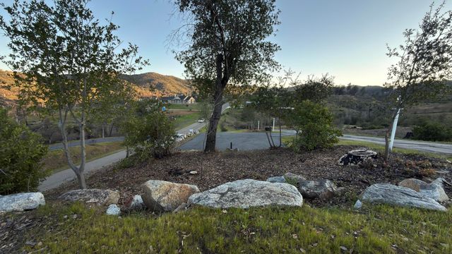 10000 Tilton Mine Road, Redding, CA 96001