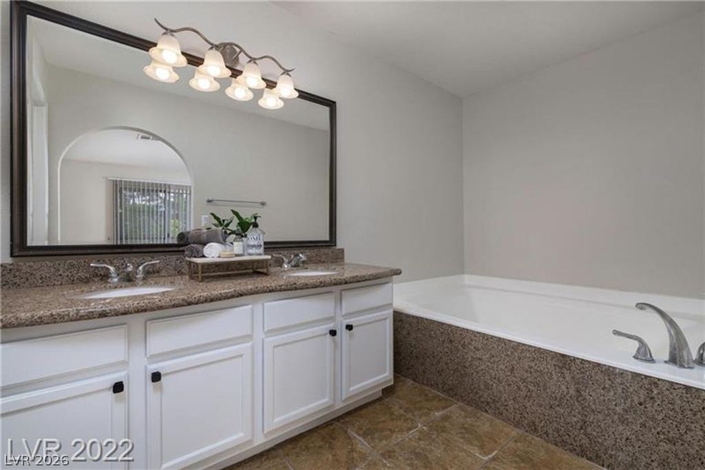 Image 12 of property listing at 1814 North Decatur Boulevard 202, Las Vegas, NV 89108
