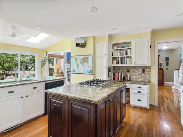 1529 Strathmore Lane, Mount Pleasant, SC 29464