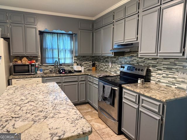 602 Holly Drive, Dublin, GA 31021