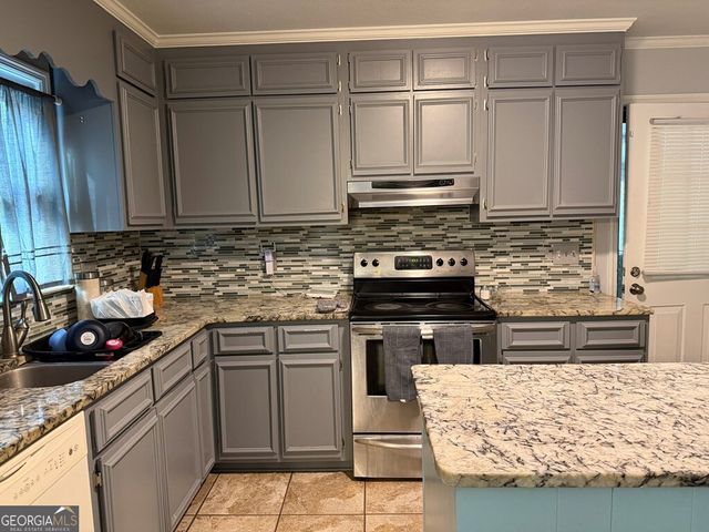 602 Holly Drive, Dublin, GA 31021