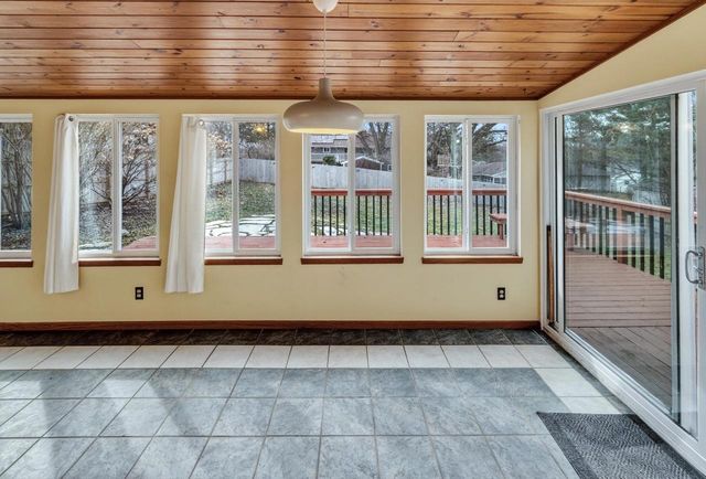 2743 Lyman Lane, Fitchburg, WI 53711