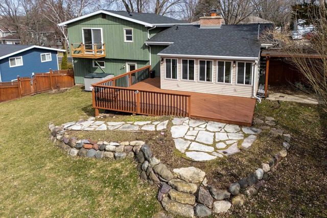 2743 Lyman Lane, Fitchburg, WI 53711