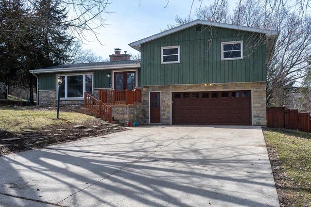 2743 Lyman Lane, Fitchburg, WI 53711