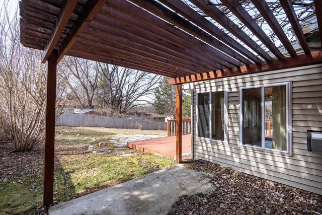 2743 Lyman Lane, Fitchburg, WI 53711