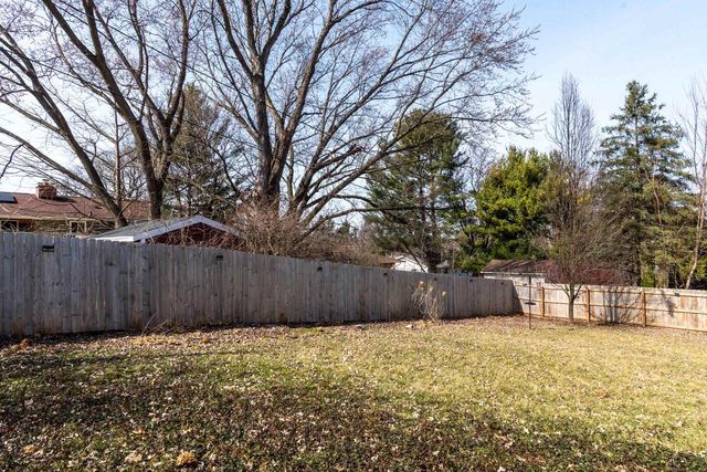 2743 Lyman Lane, Fitchburg, WI 53711