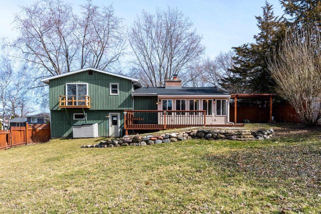 2743 Lyman Lane, Fitchburg, WI 53711